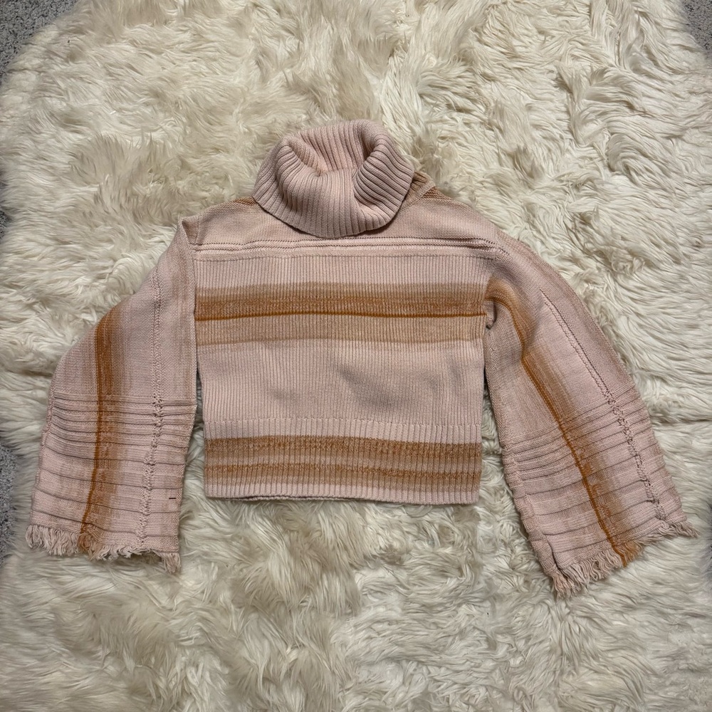 Small Free People Close to Me Sweater - EUC